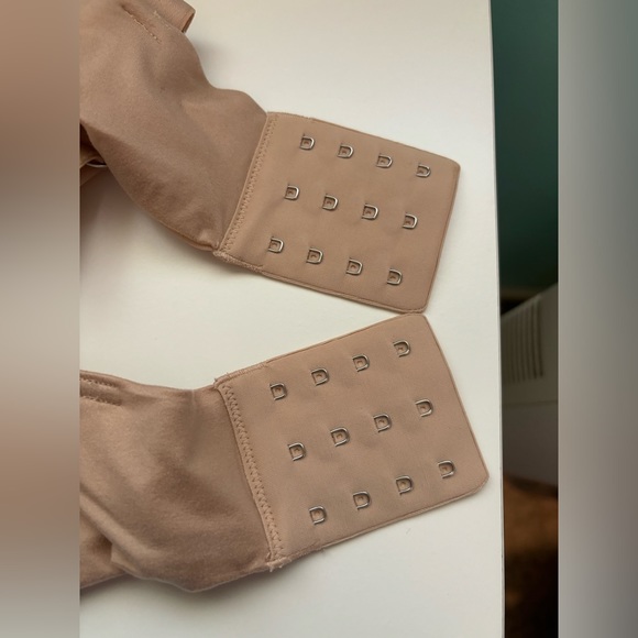 Aerie Sunnie Strapless Lightly Lined Bras (2) - Picture 2 of 8